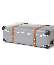 Load image into Gallery viewer, Globe-Trotter X Todd Snyder 30&quot; Suitcase in Grey
