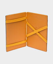 Load image into Gallery viewer, Ettinger Bridle Hide Magic Card Wallet In Black
