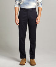 Load image into Gallery viewer, Sutton Stretch Tropical Wool Suit in Navy
